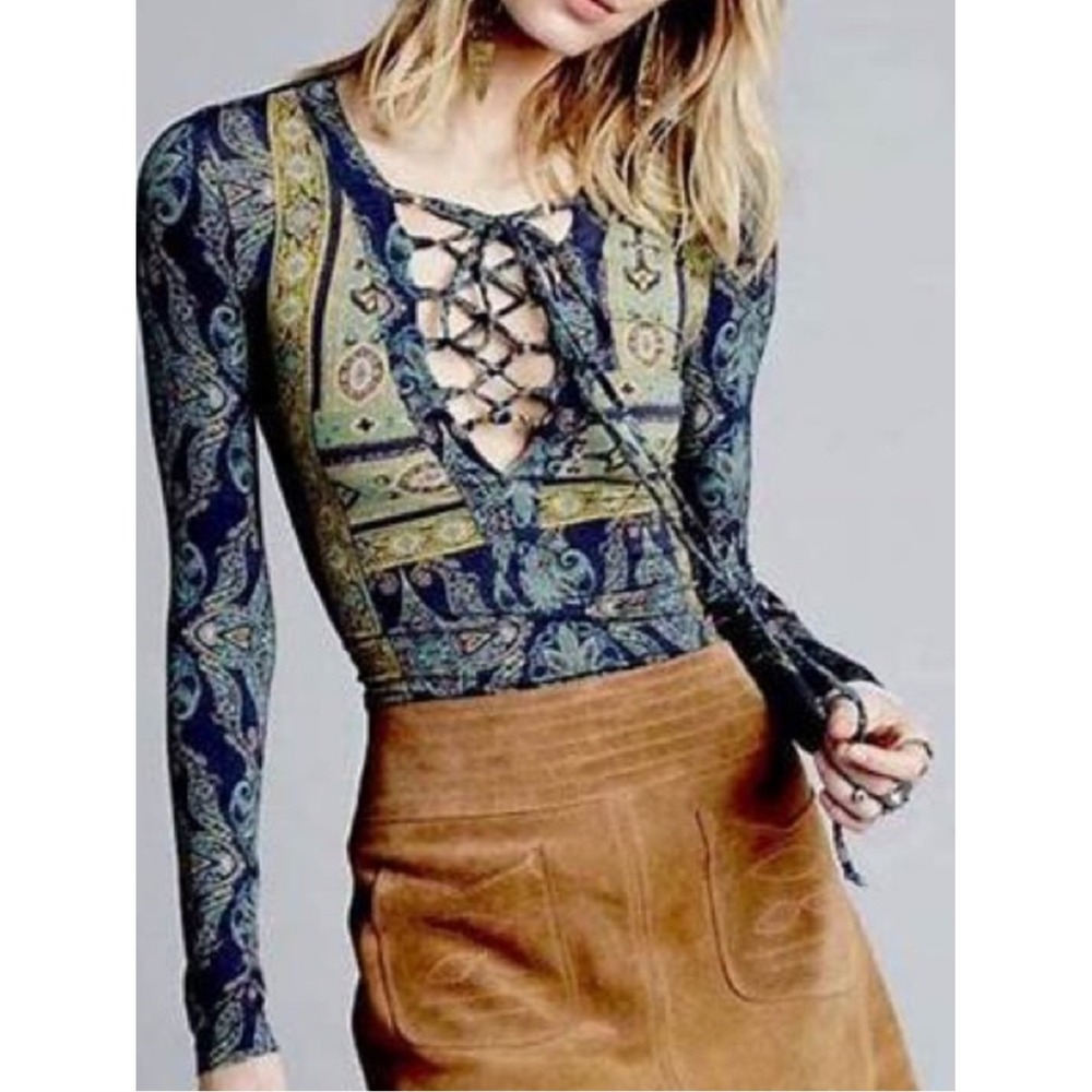 Free People Aloha Paisley Lace-Up Front Long Sleeve Top S Indie Sleeze Fairy